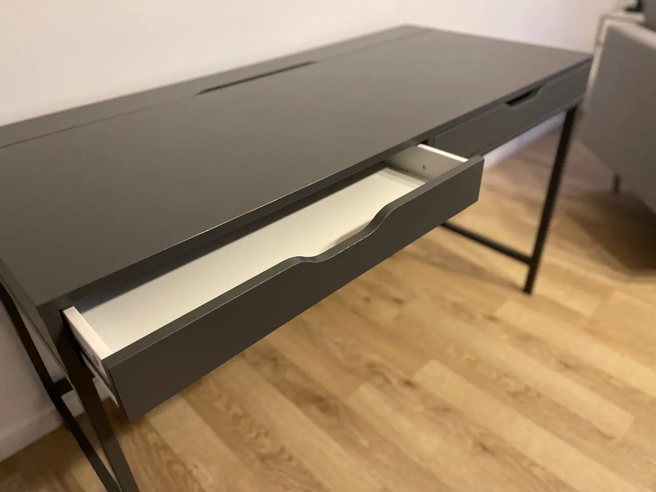 Billede 2 - Skrivebord fra IKEA