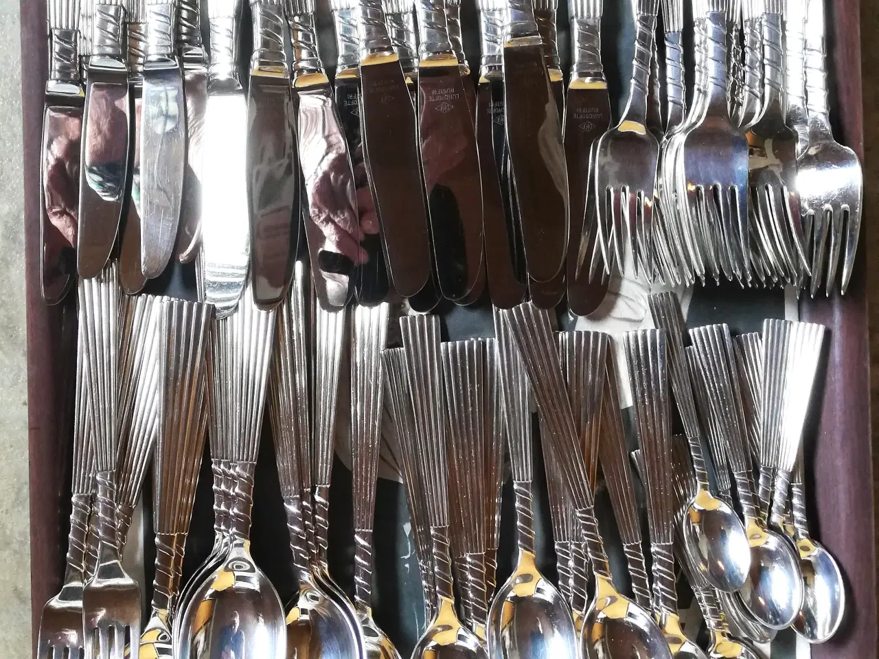 Billede 1 - Plisse sølvplet bestik knive, gafler, skeer
