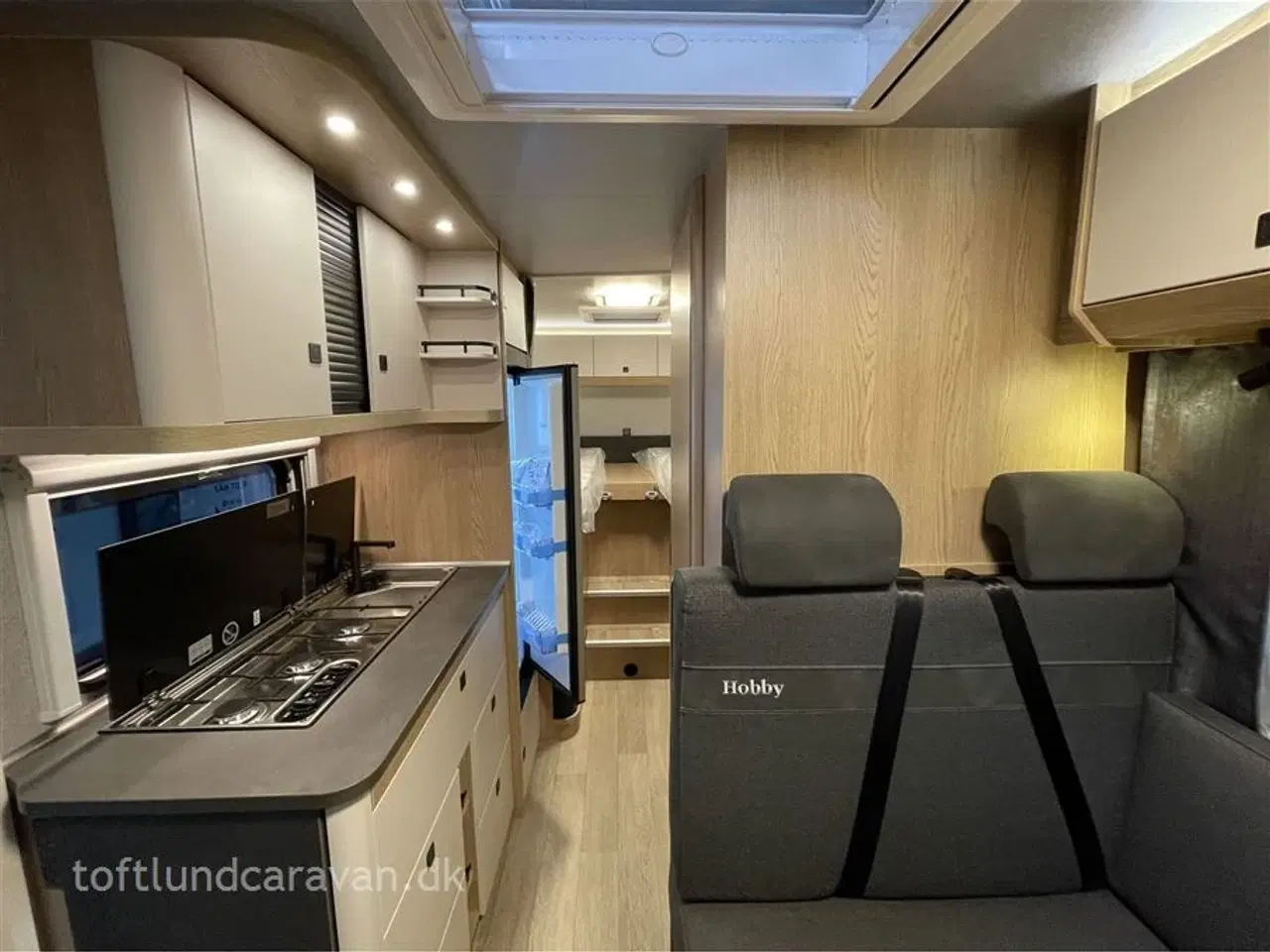 Billede 10 - 2025 - Hobby Ontour C 680 GE   NY 2025 m/AUT. GEAR, ADAPTIV FARTPILOT mv. SUPER LÆKKER AUTOCAMPER. NU PÅ LAGER !