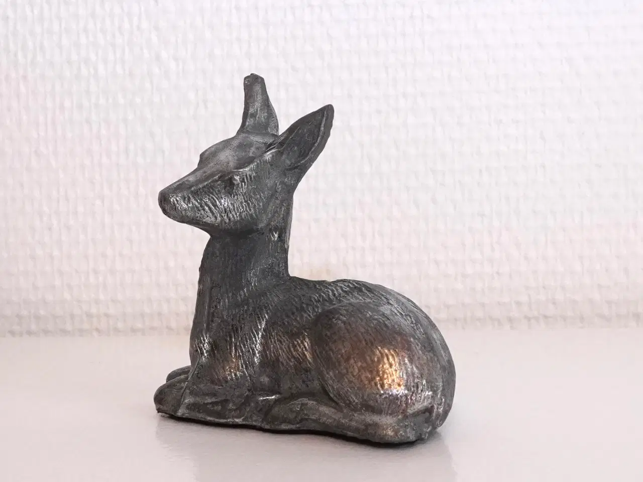 Billede 7 - Hjort i metal med god tyngde - kunstner Peder Hald