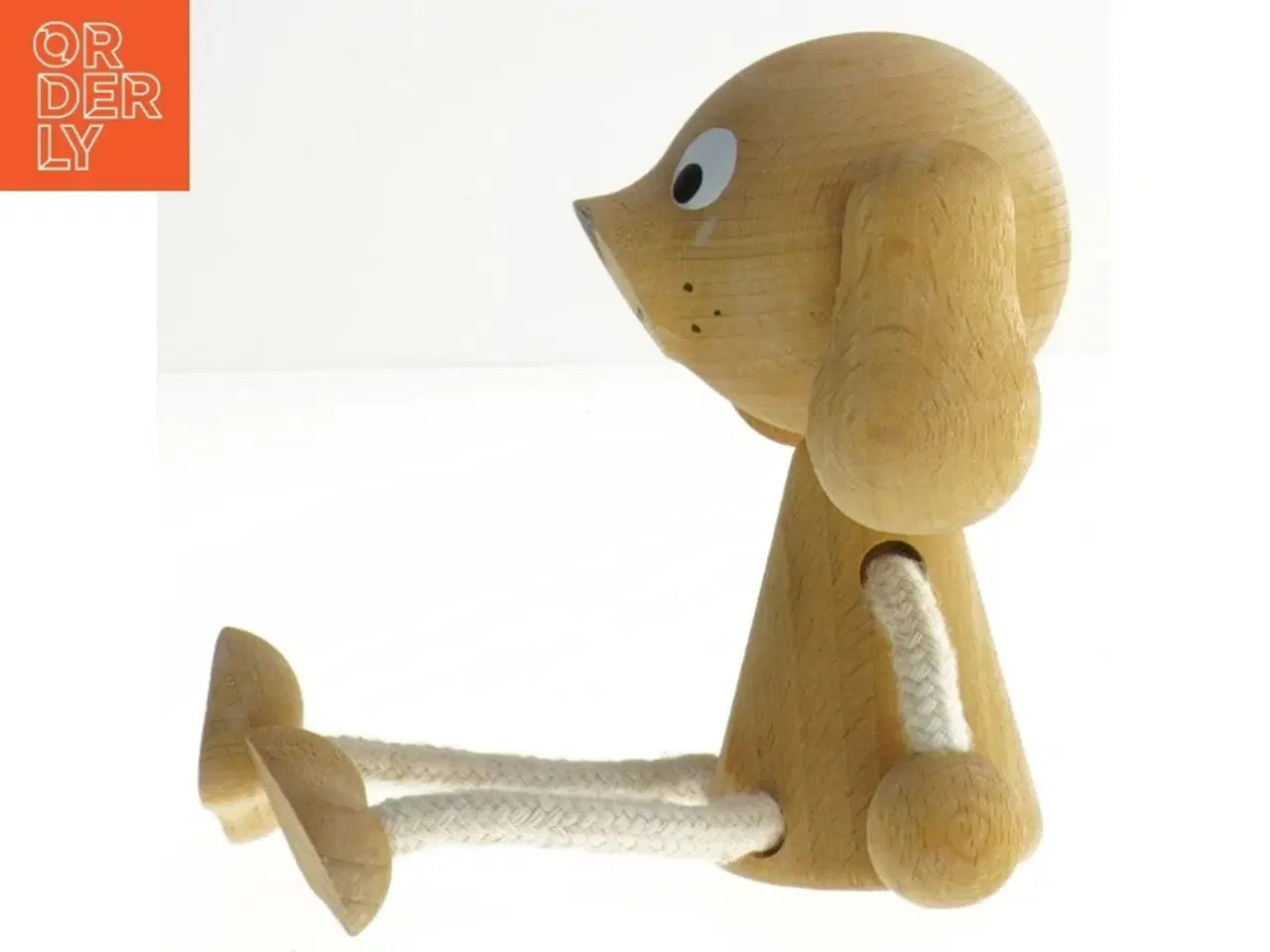 Billede 2 - Træfigur formet som hund (str. 10x7 cm)