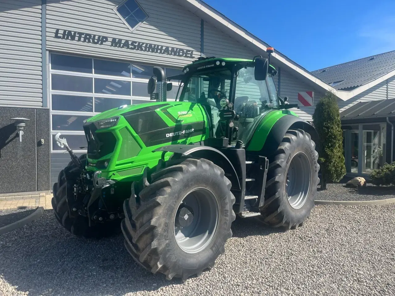 Billede 2 - Deutz-Fahr Agrotron 8280 TTV Stage V Warrior med fuld affjedring og evt. GPS