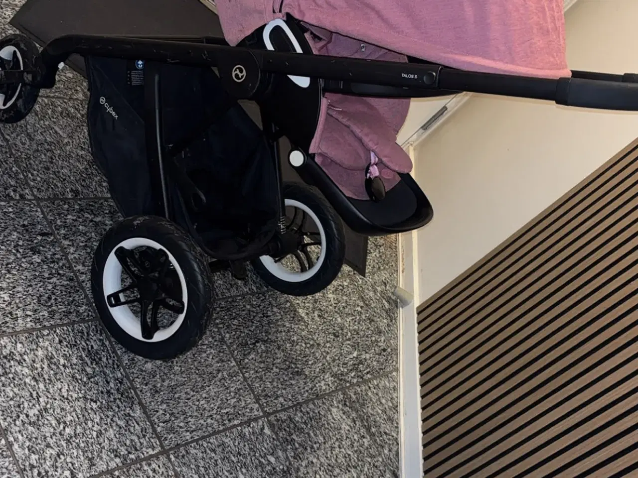 Billede 4 - Fin klapvogn sælges 