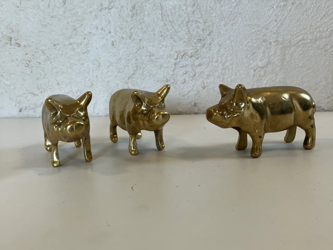 Billede 1 - Messing grise med patina
