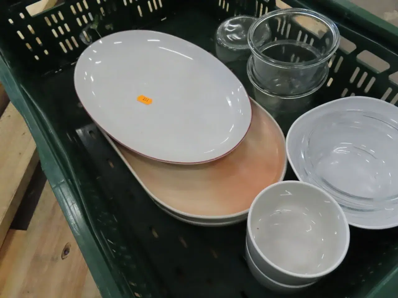 Billede 4 - 7 Kasser med blandede fade og gastrobakker