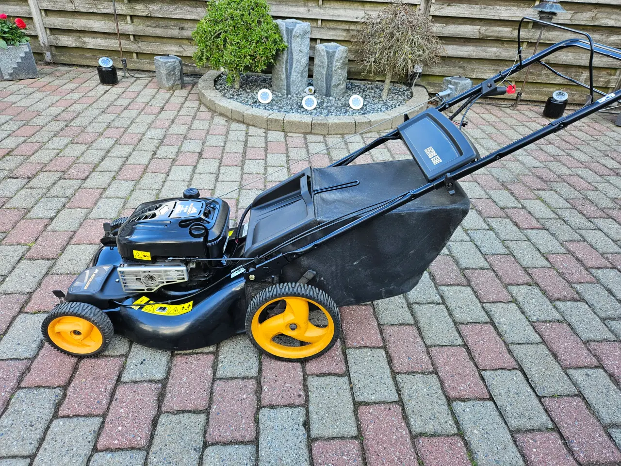 Billede 2 - Plæneklipper McGulloch