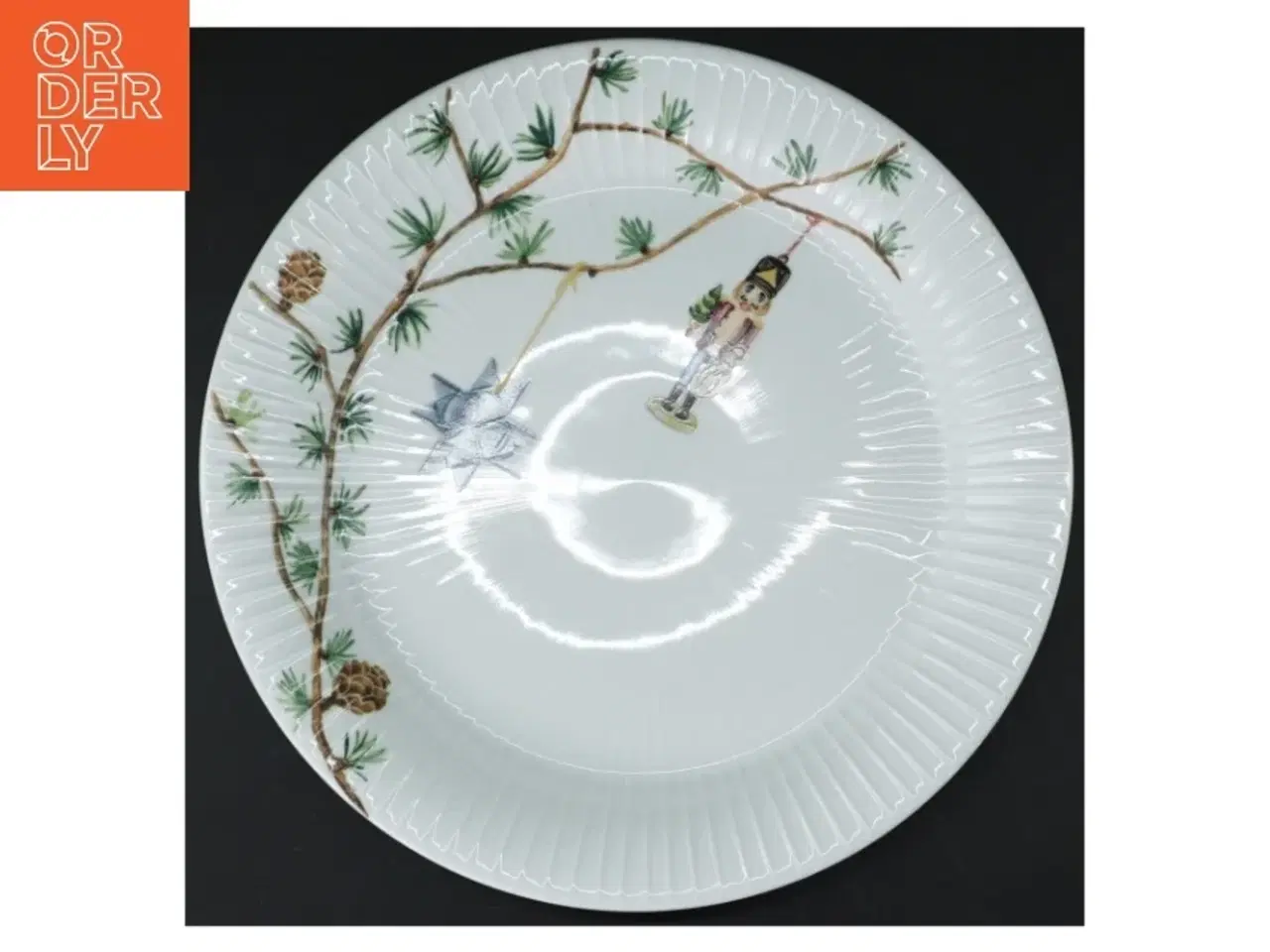 Billede 1 - Middagstallerken i porcelæn fra Kahler (str. 27 cm)