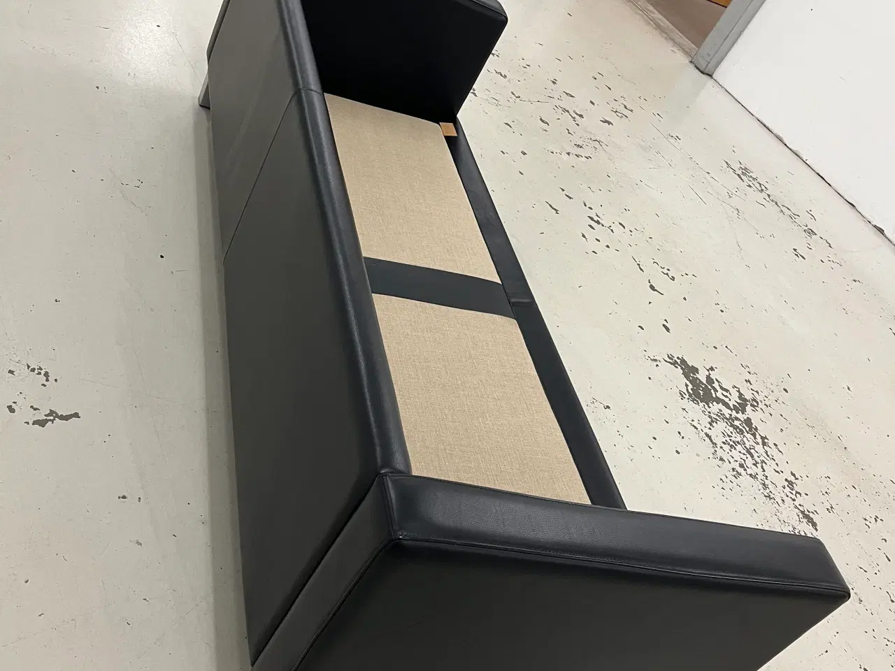 Billede 9 - Mogens Hansen MH321 3Pers.Sofa i sort semianilin.