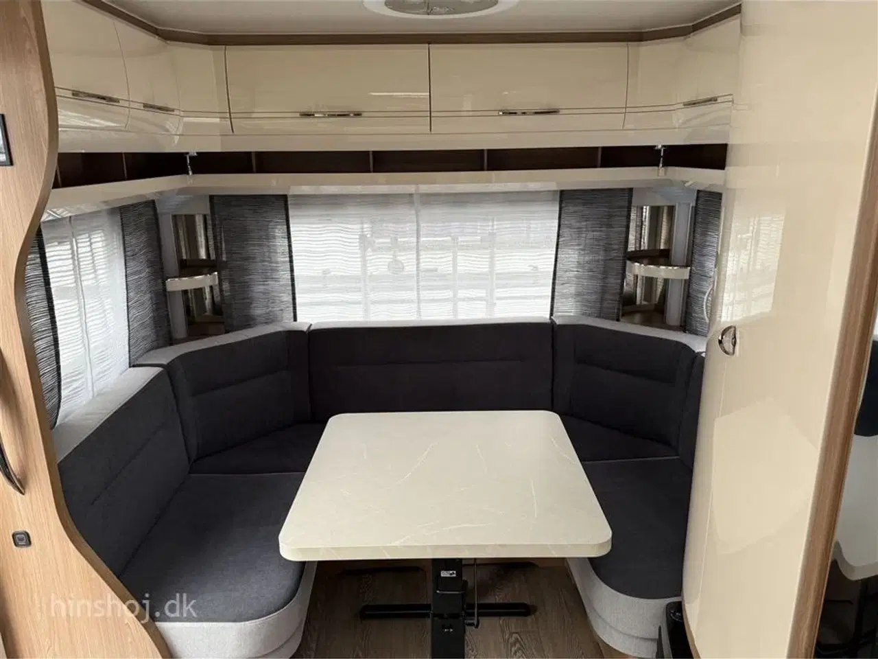 Billede 2 - 2022 - Hobby Excellent 540 UFF   Dejlig vogn med rundsidegruppe og fritstående dobbeltseng fra Hinshøj Caravan