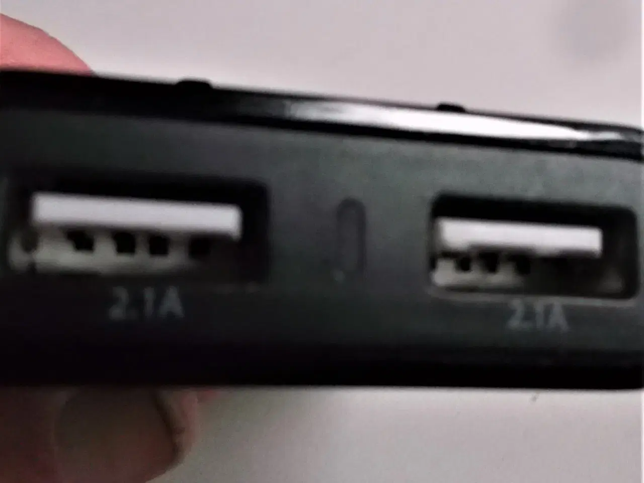 Billede 5 - USB biloplader med forlænger og ladestation til