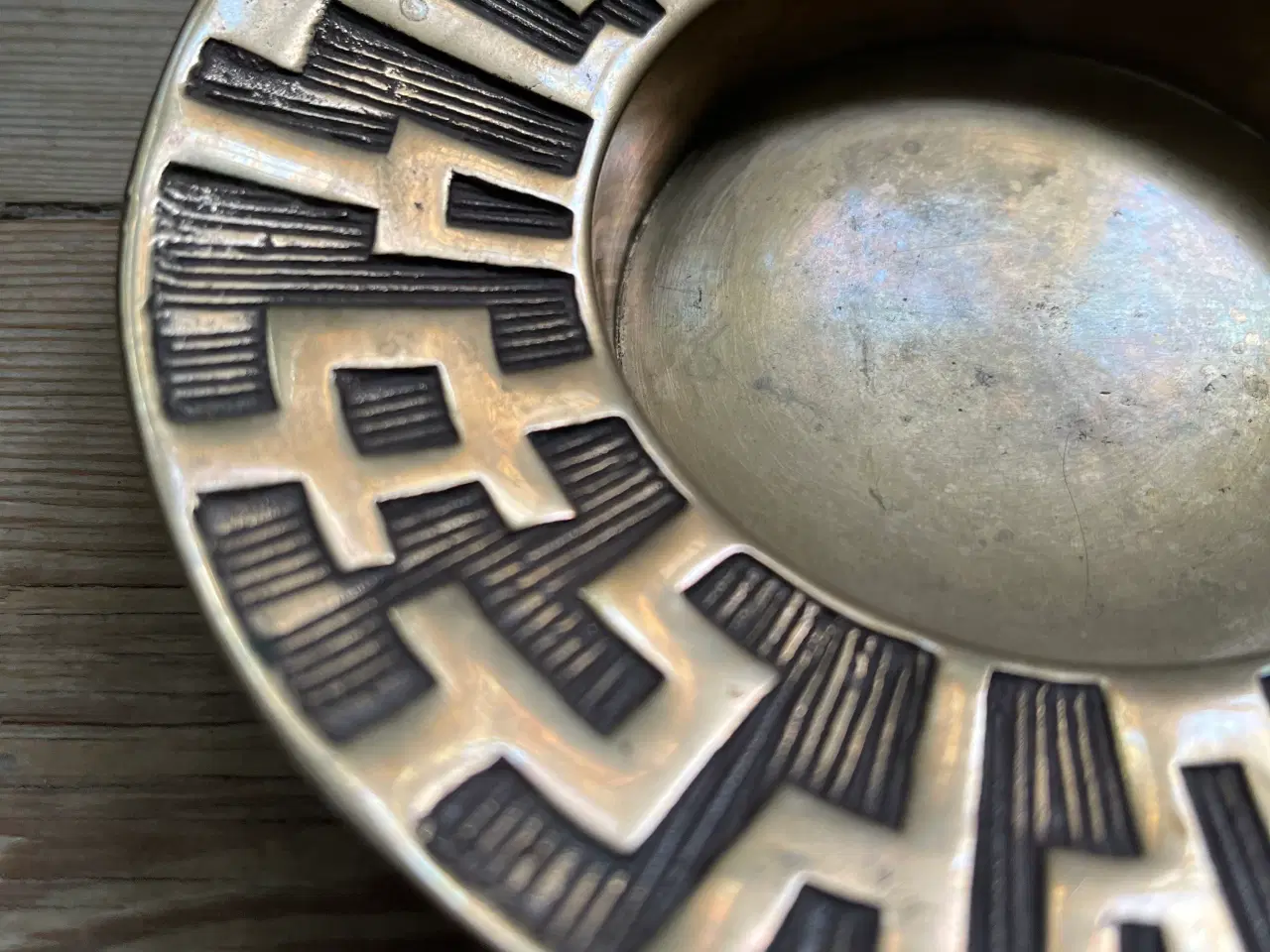 Billede 2 - Bronze skål med mønster