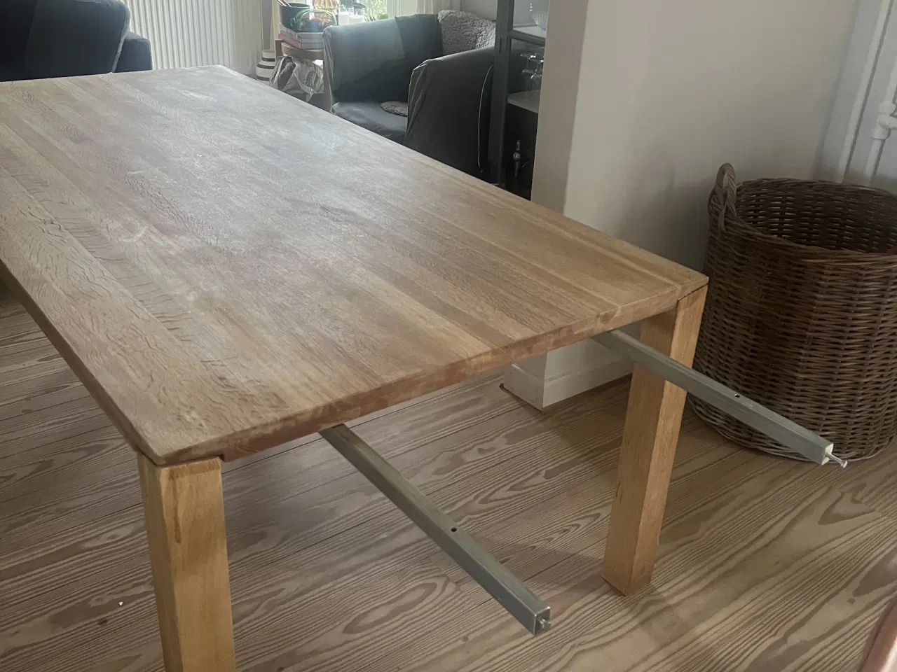 Billede 3 - Spisebord i bøgetræ