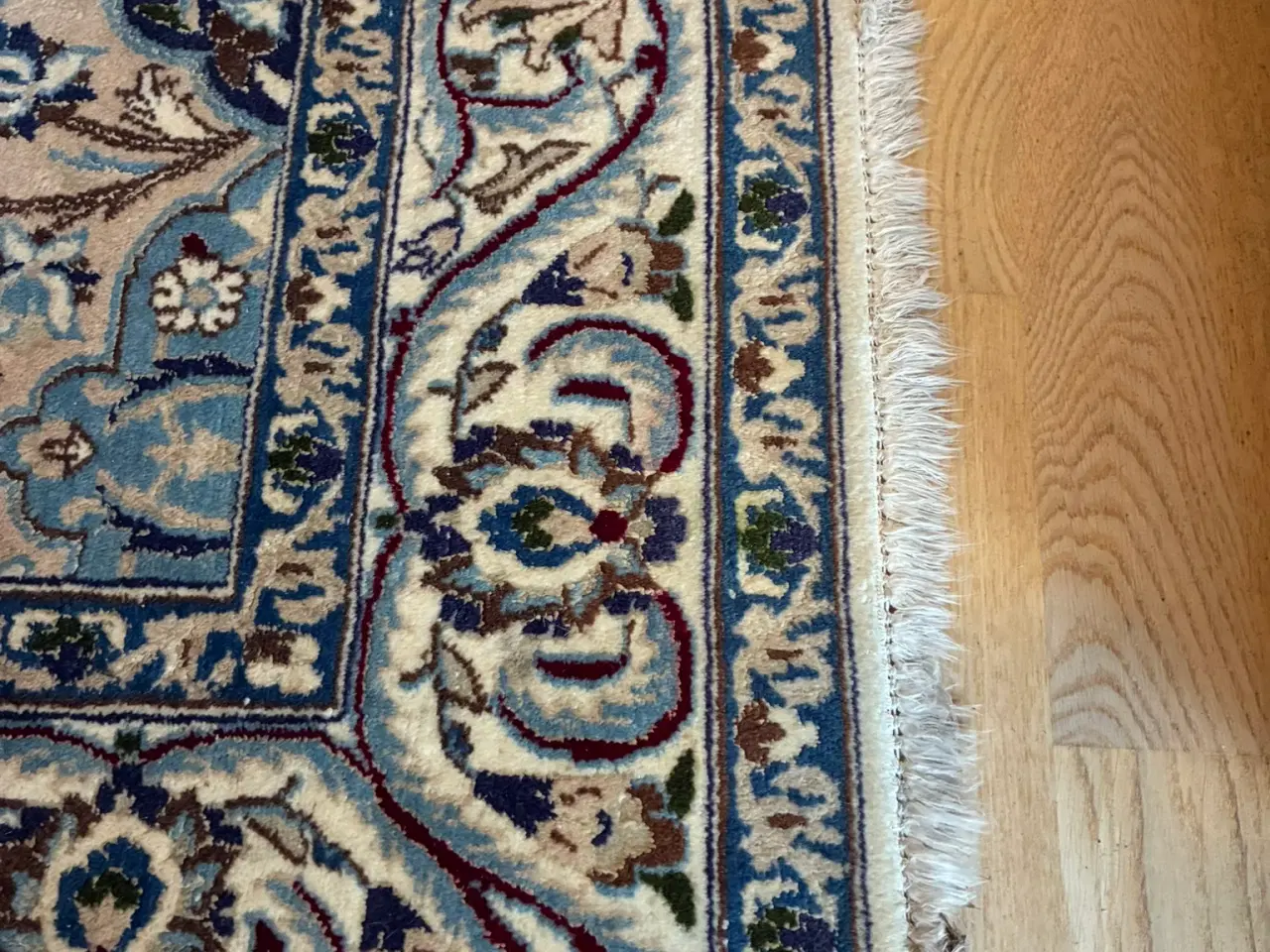 Billede 7 - Persisk tæppe med blomstermønster
