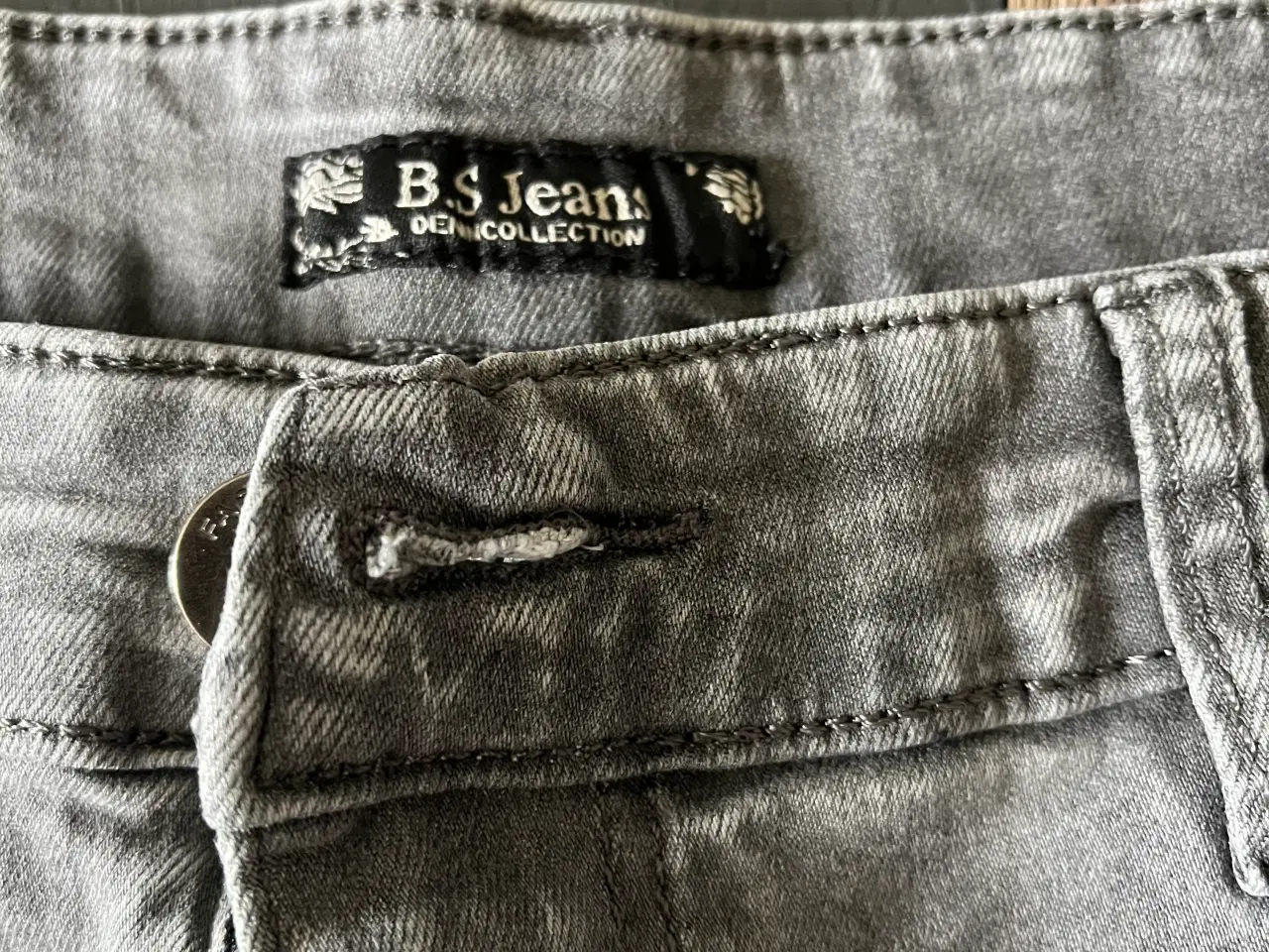 Billede 2 - B.S jeans str 40 sælges