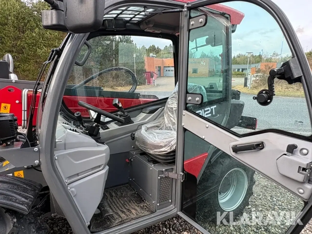 Billede 9 - Teleskoplæsser Max Loader 2812T med skovl og gafler