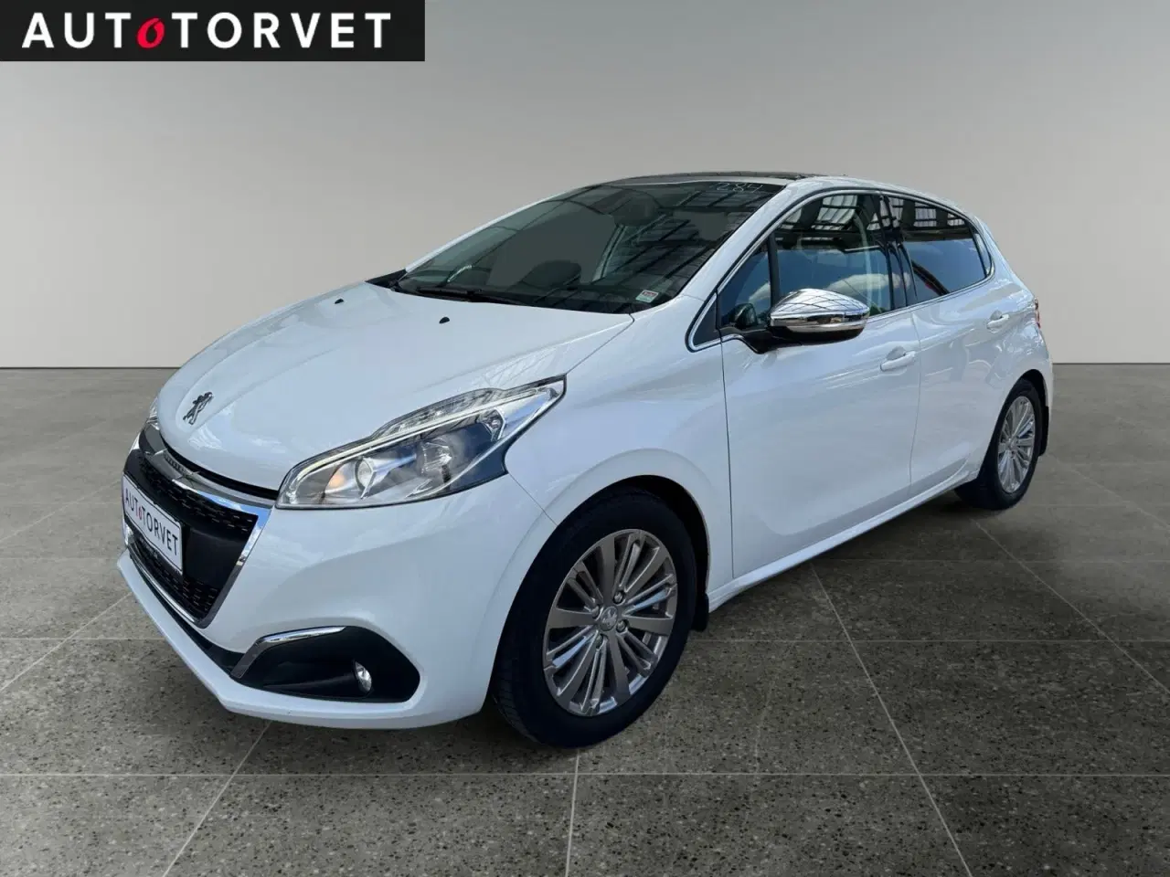 Billede 1 - Peugeot 208 1,2 PureTech 82 Selection Sky