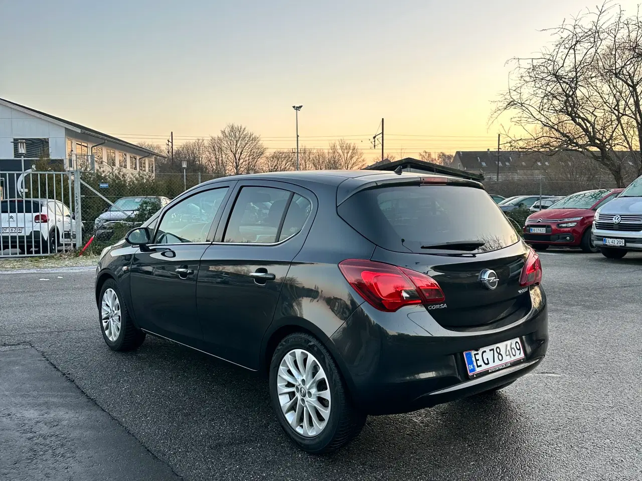 Billede 3 - Speciel Opel Corsa E CarPlay, bakkamera, nyservice
