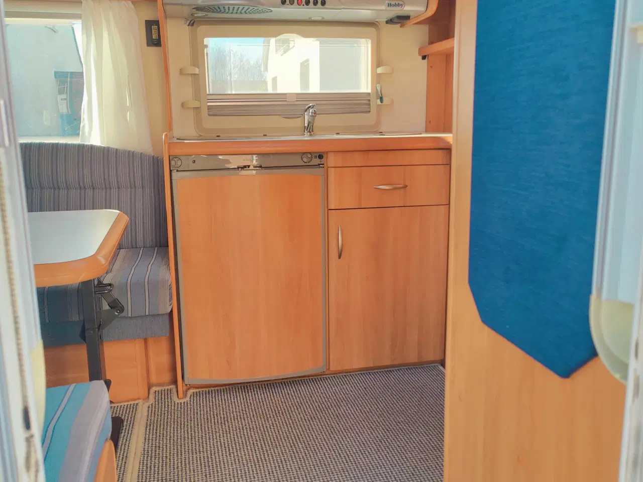 Billede 5 - Utroligt Velholdt Hobby 460 UFE campingvogn.