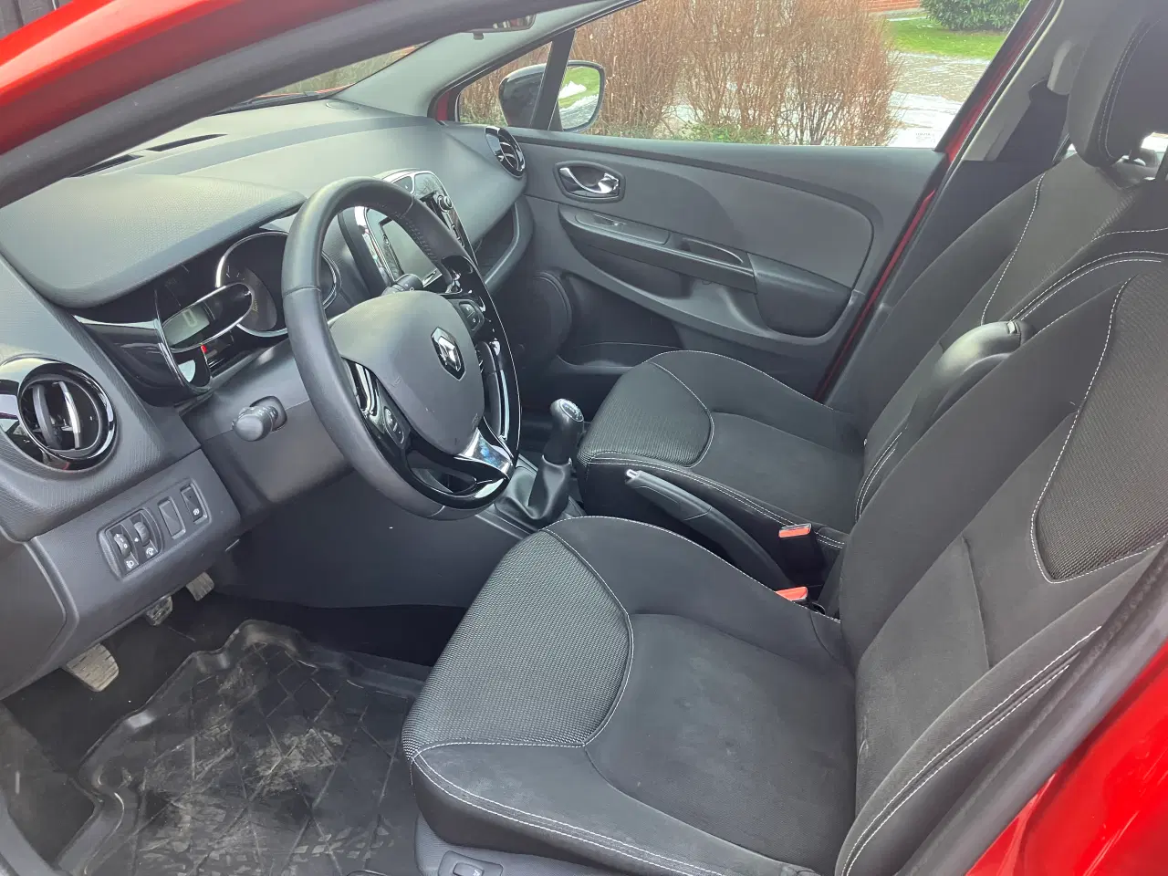 Billede 5 - Renault Clio IV 0,9 Limited Edition 5D. km92000