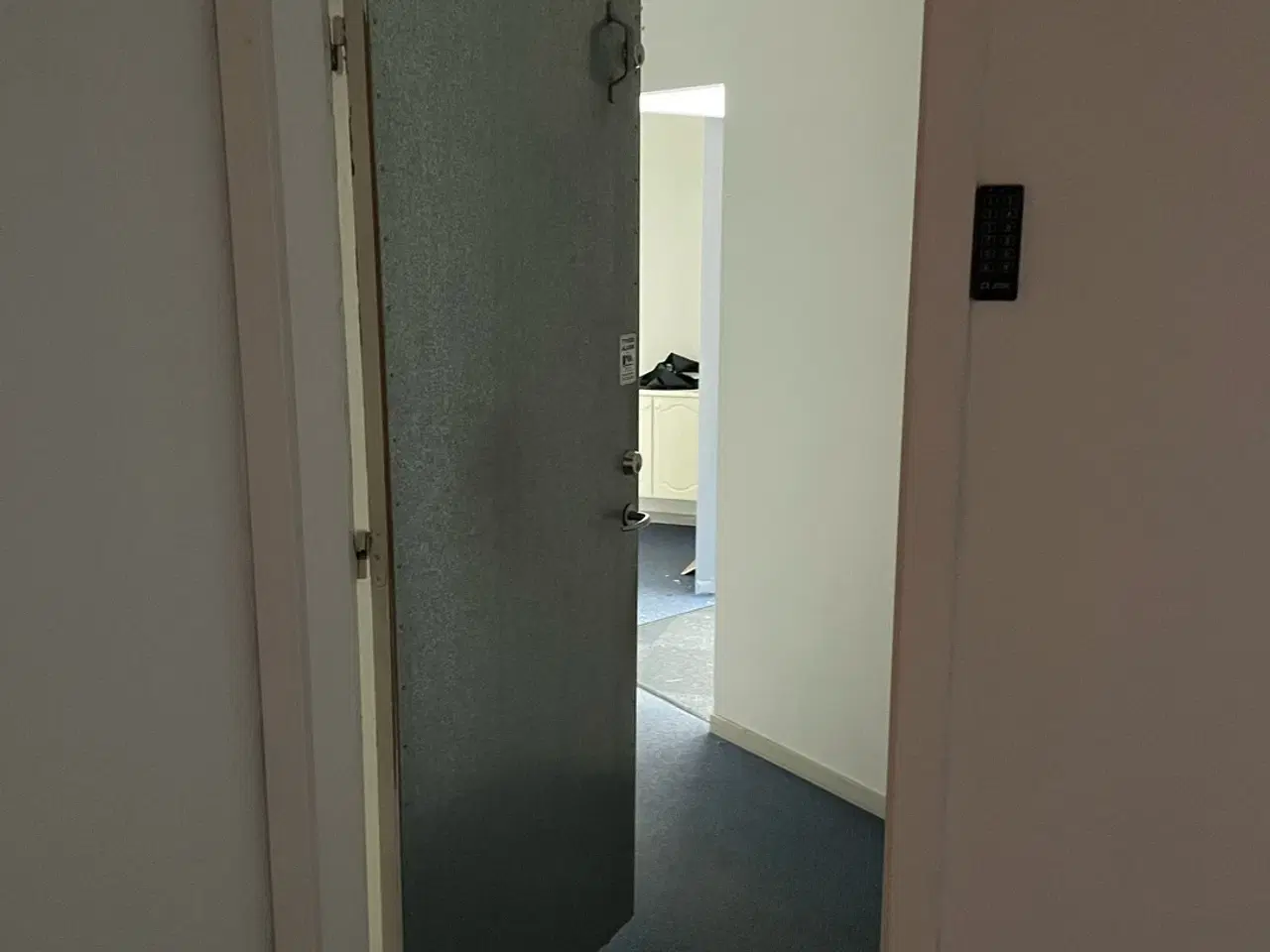 Billede 17 - Stort erhvervslokale med tekøkken og fælles toilet