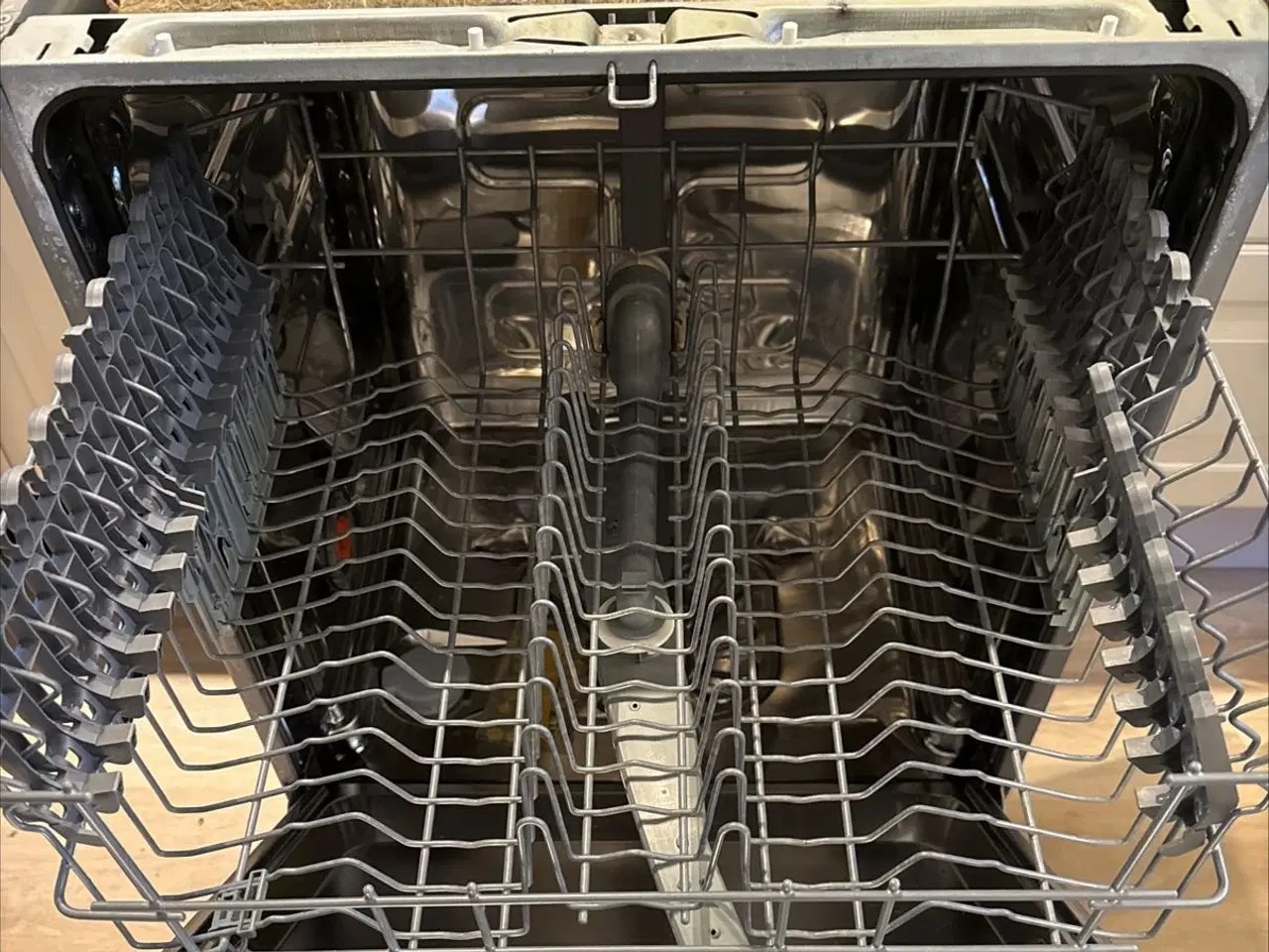 Billede 4 - Opvaskemaskine IKEA Rengöra