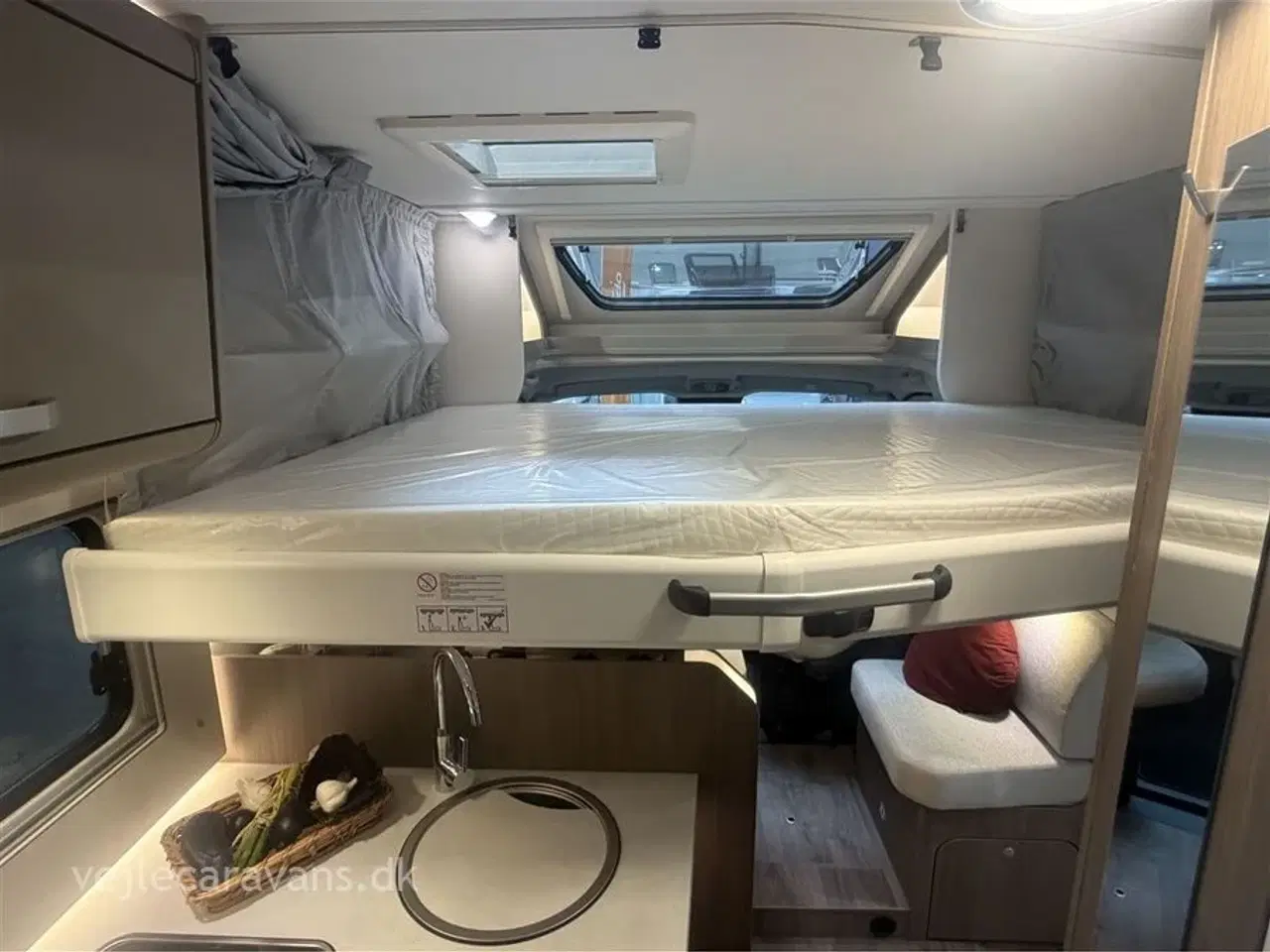 Billede 11 - 2026 - Carado T 328 Pro+