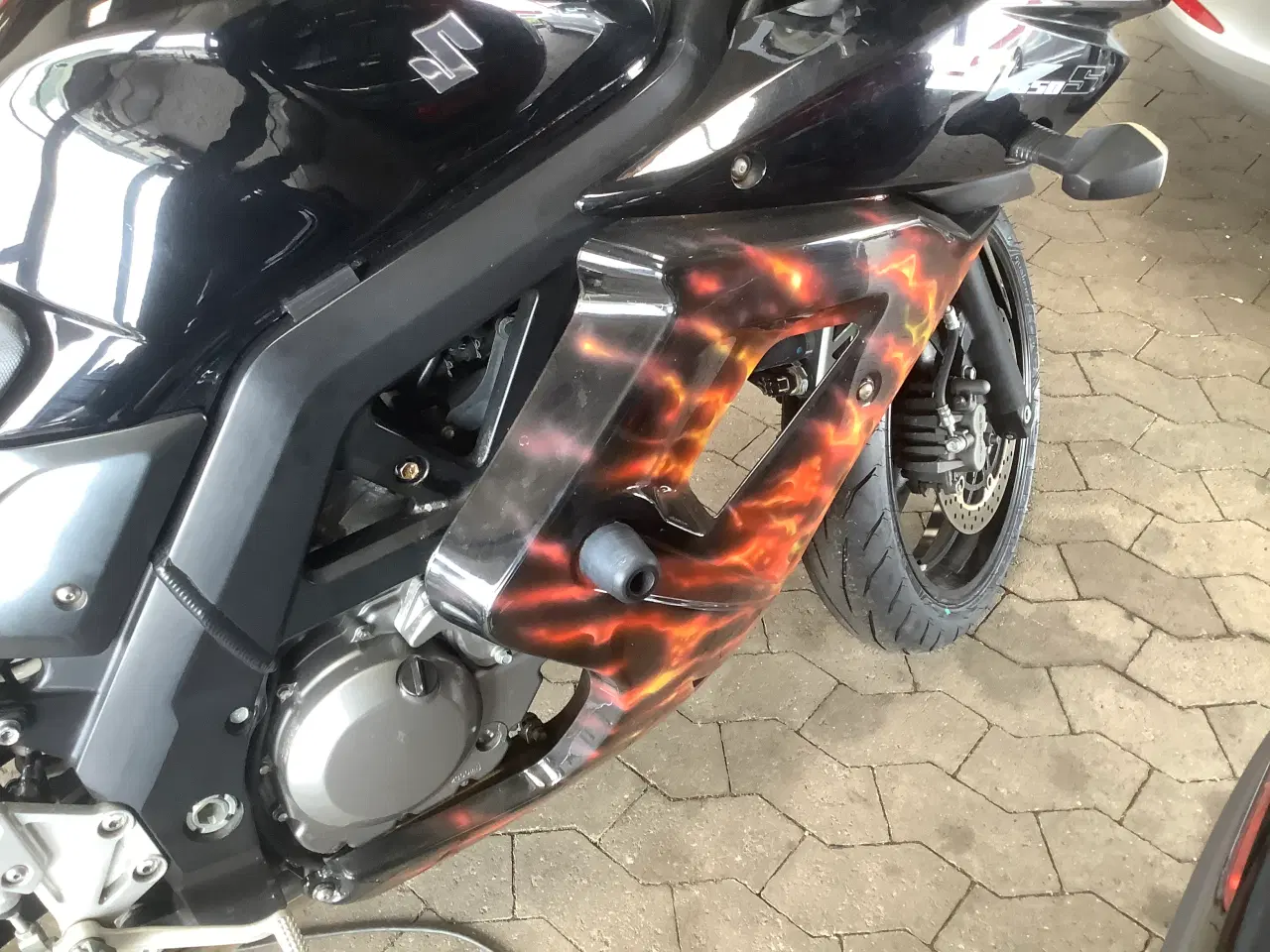 Billede 2 - Suzuki SV650 “F” kun 9600km fra ny nysynet nye dæk