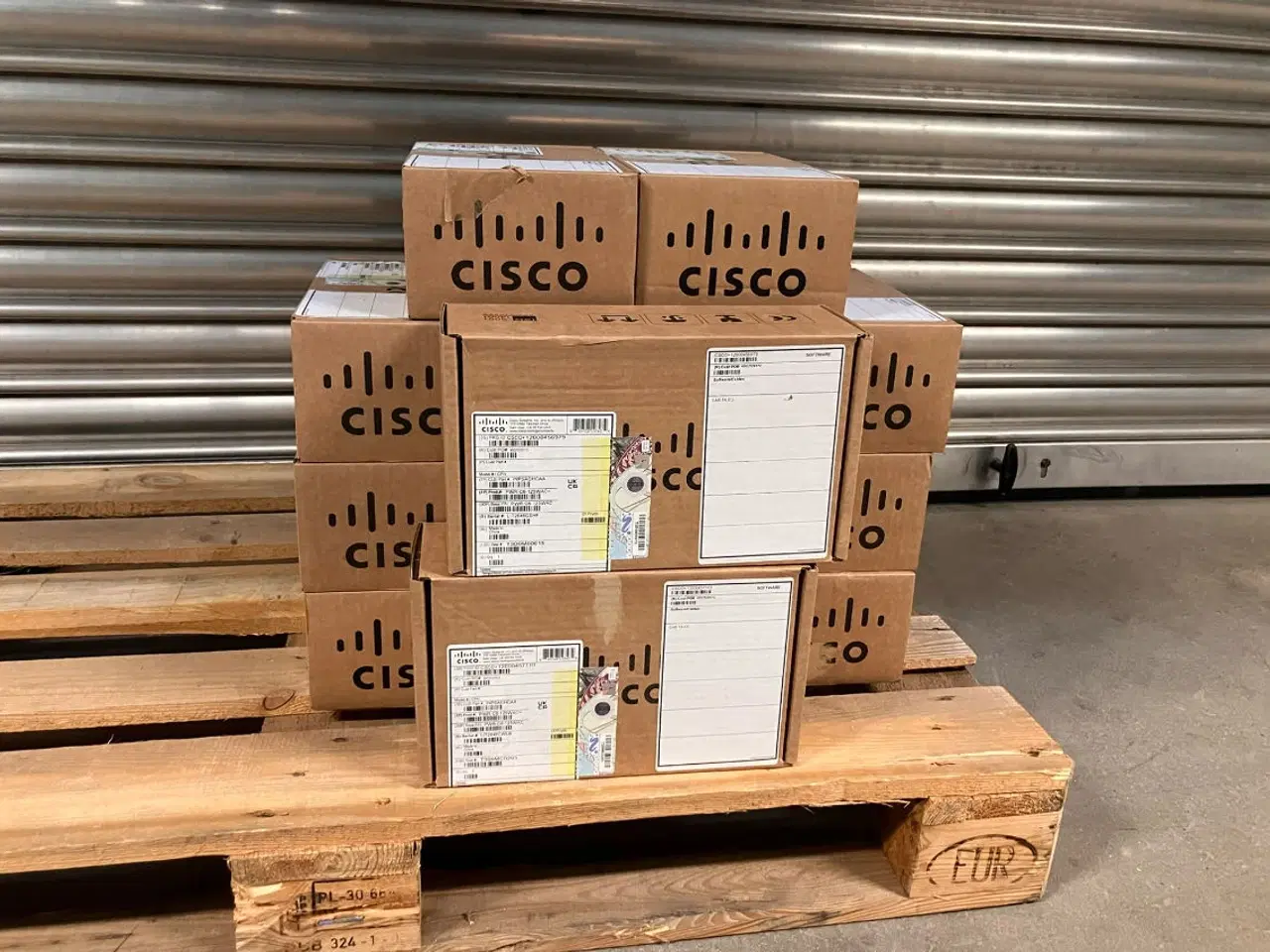 Billede 1 - Cisco netværksswitch