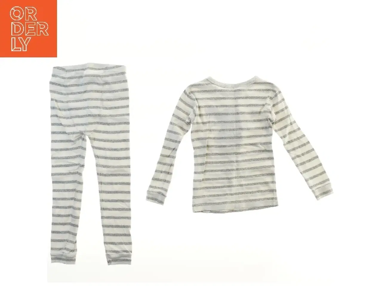 Billede 2 - Stribet nattøj med Yoda fra Gap (str. 110)