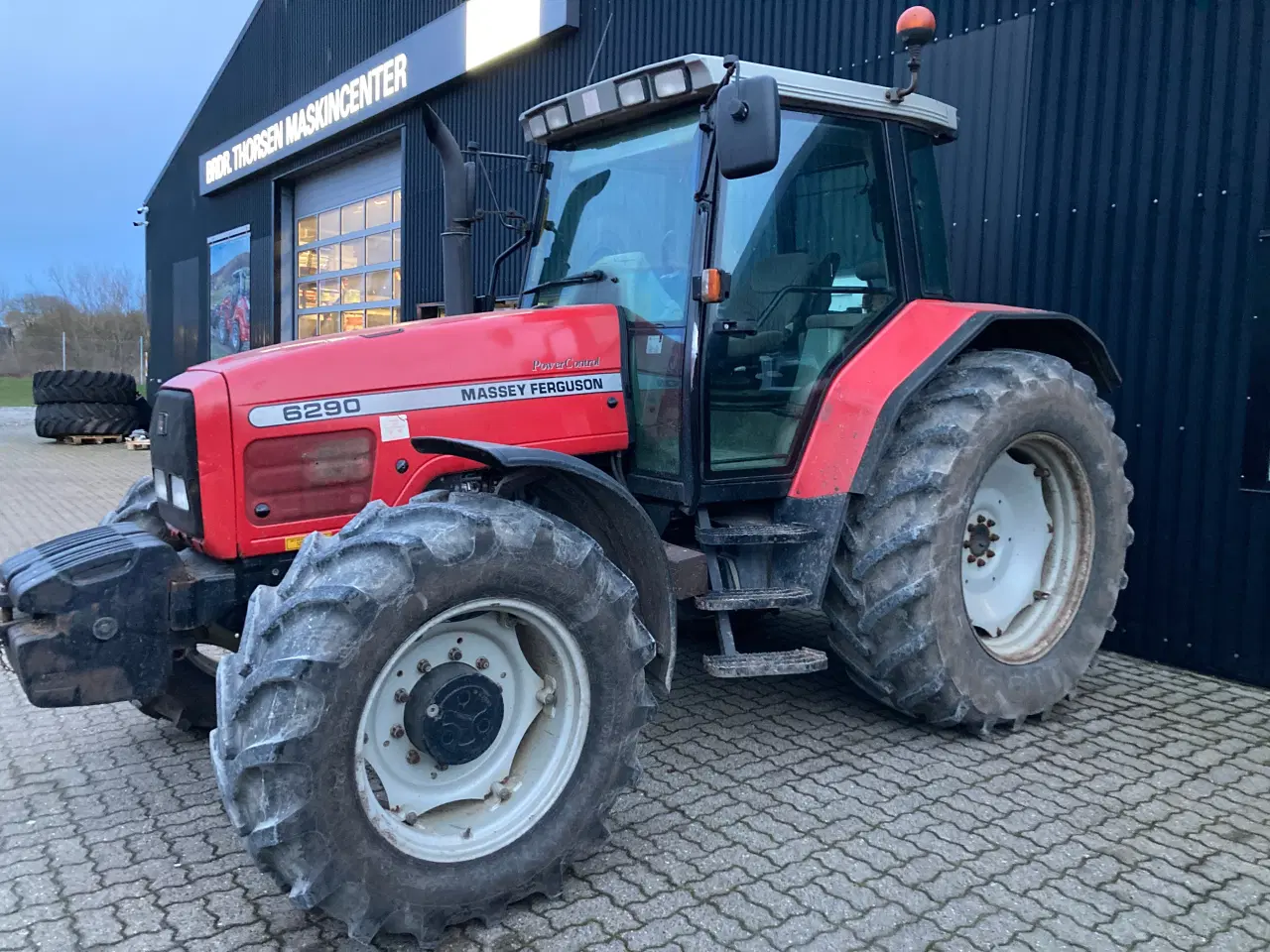 Billede 2 - Købes Massey ferguson 6180