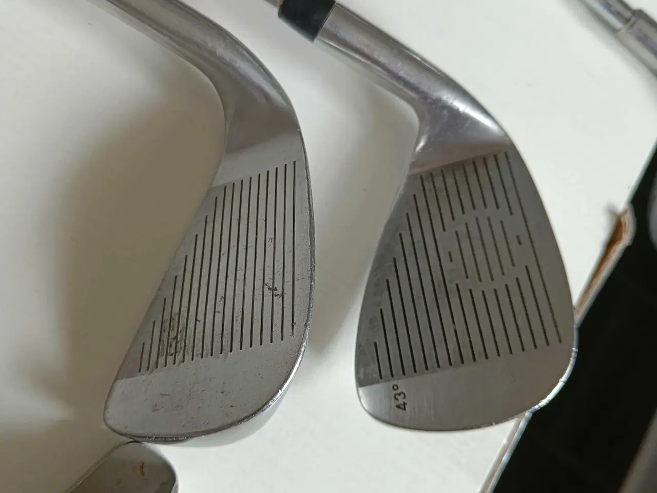 Billede 9 - Dunlop golfkøller sæt med standbag og stålskafter.