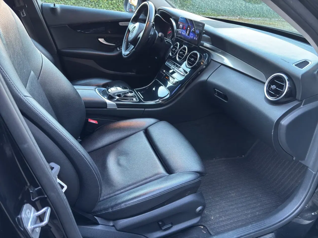 Billede 15 - Mercedes C220 d 2,2 AMG Line stc. aut.