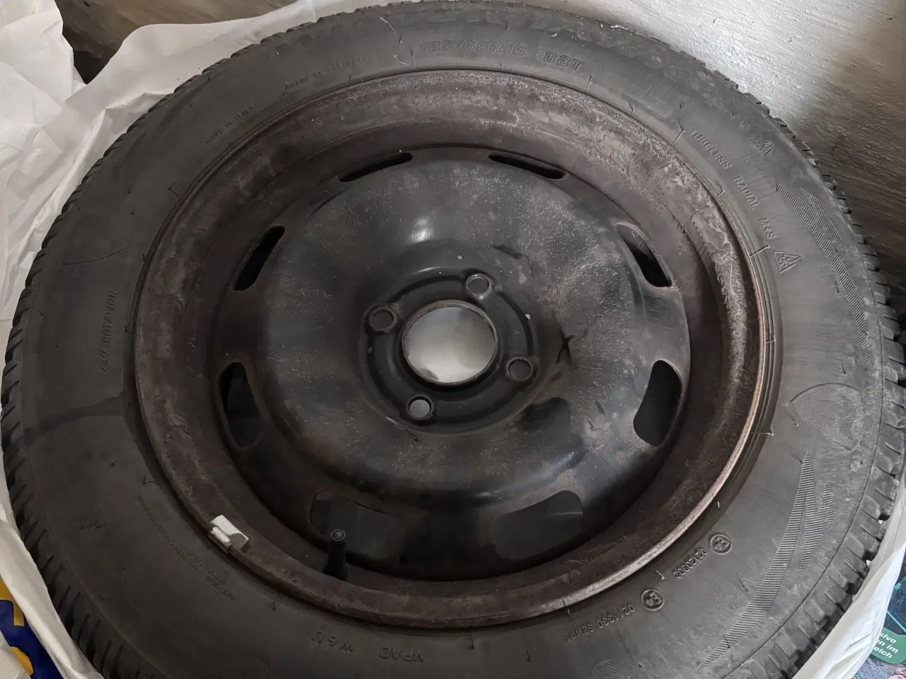 Billede 1 - 2 stk Vinterdæk Firestone 185/65X15