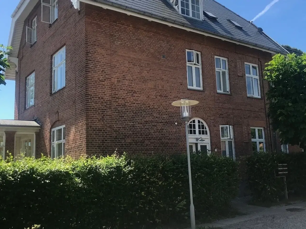 Billede 15 - Lyst kontorlejemål i Hillerød – 153 m² stueplan med parkering inkluderet