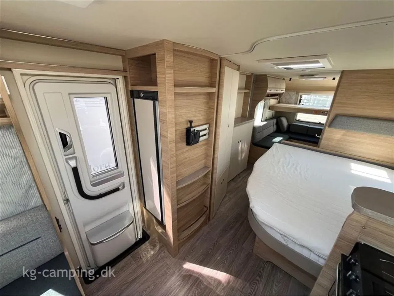 Billede 9 - 2021 - Fendt Bianco Activ 720 SKDW   utroligt velholdt vogn til den store børnefamilie. Få et godt tilbud på nyt telt til denne vogn.