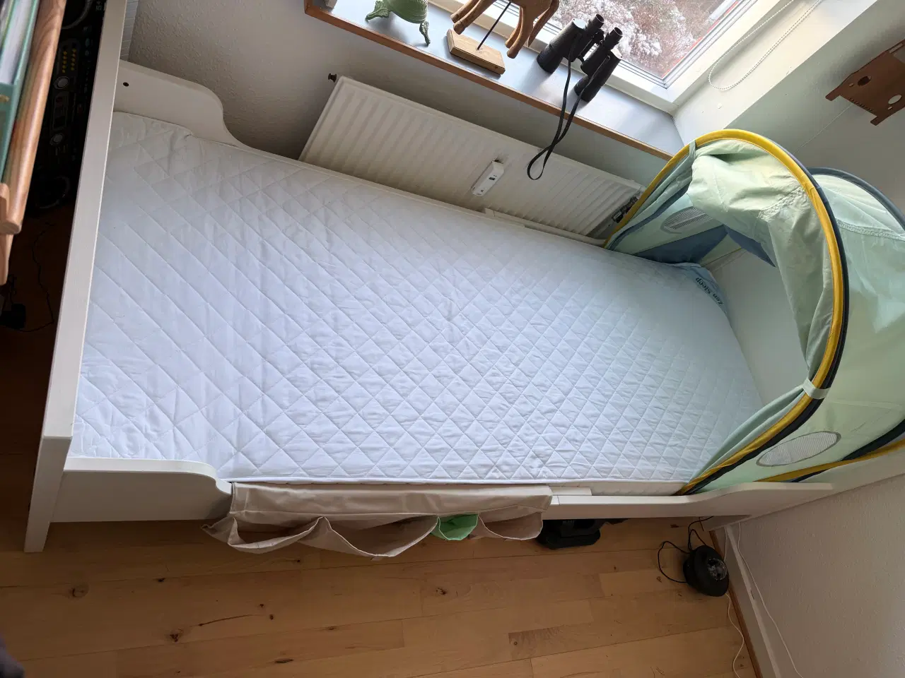 Billede 2 - Børneseng med udtræk 