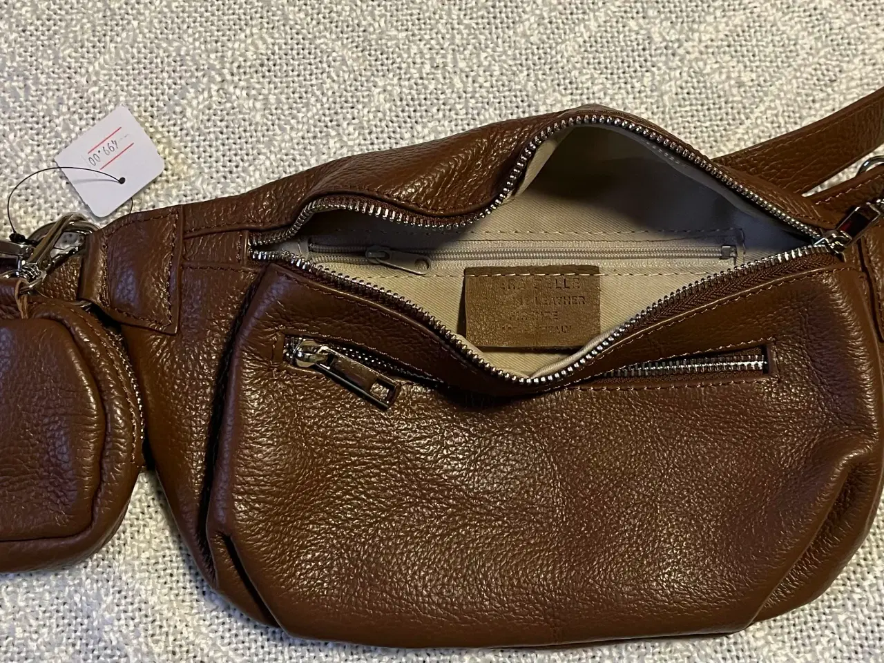 Billede 2 - Brun læder bumbag