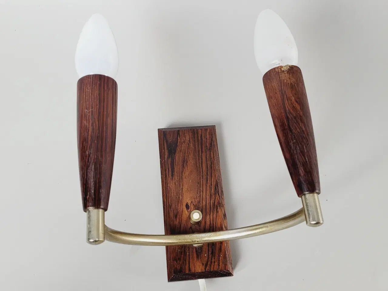 Billede 7 - ⭐️· Elegant vintage væglampe i palisander og messi