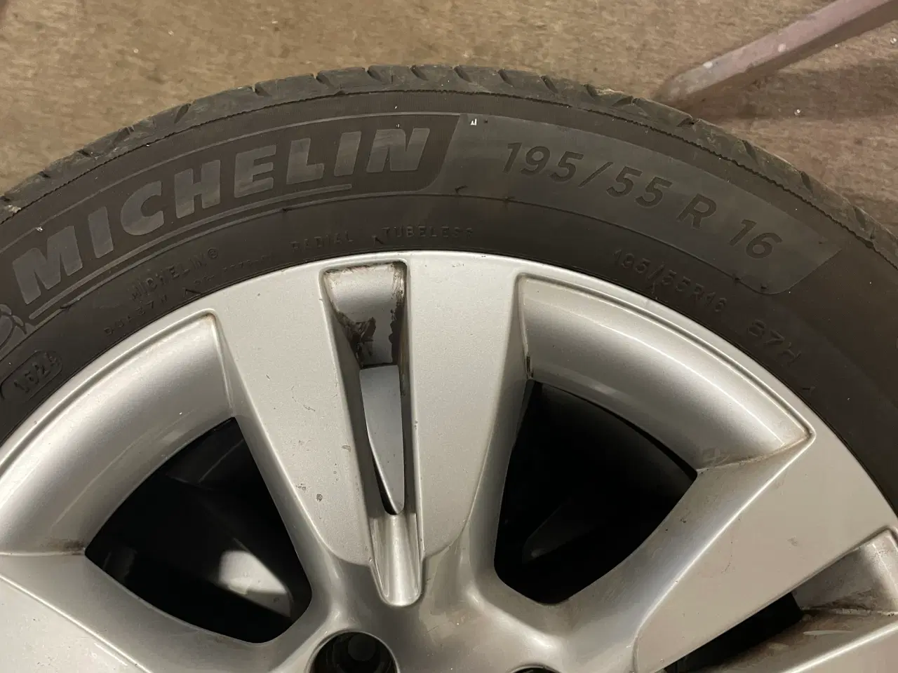 Billede 2 - Dæk og fælge Citroen DS3