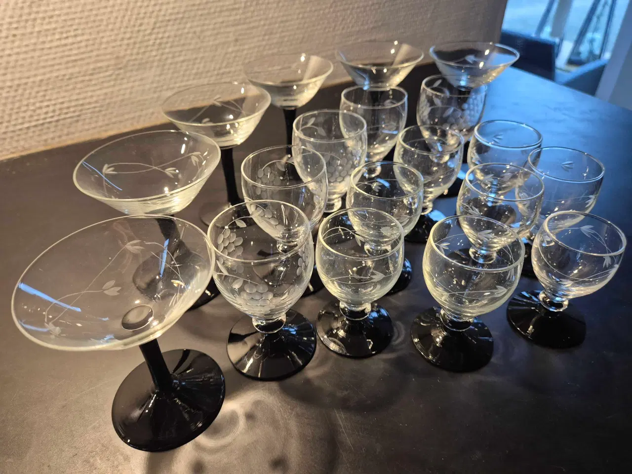 Billede 2 - Holmegård "Sort ranke"