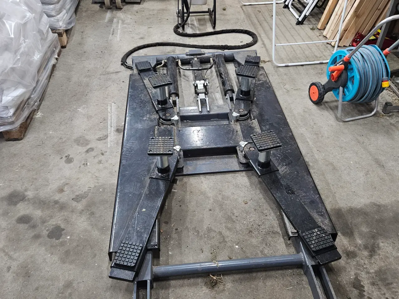 Billede 1 - JEMA sakselift 2800 kg.