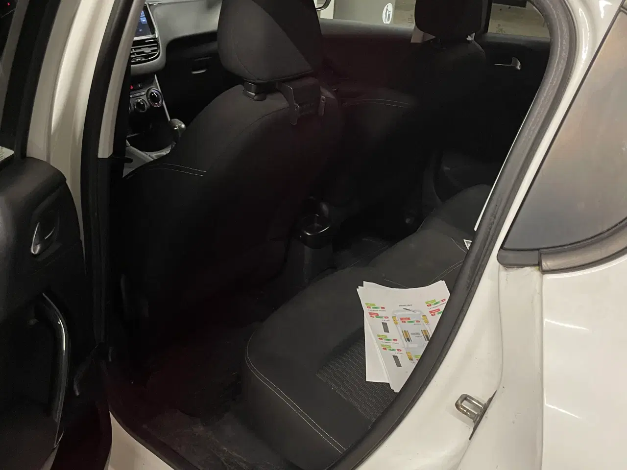 Billede 7 - Velholdt Peugeot 208 – årgang 2015 – 1 ejer