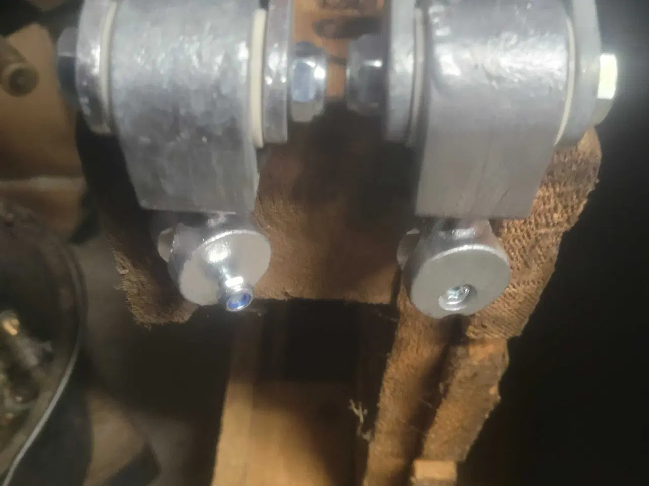 Billede 2 - Hængsler til gynger