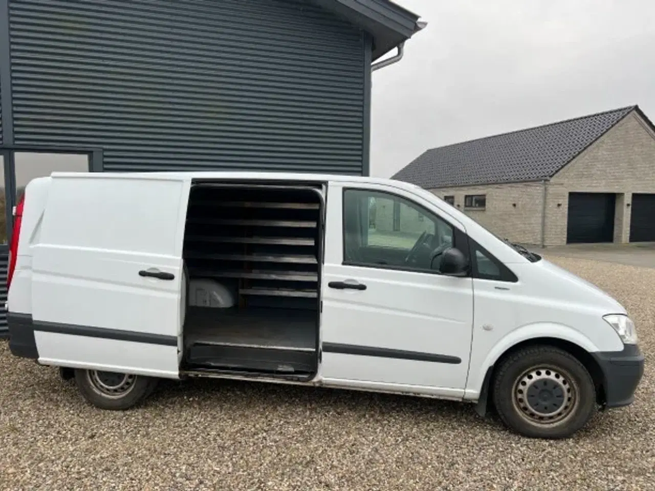 Billede 5 - Mercedes-benz Vito 113 langmodel - Kassevogn / Varebil