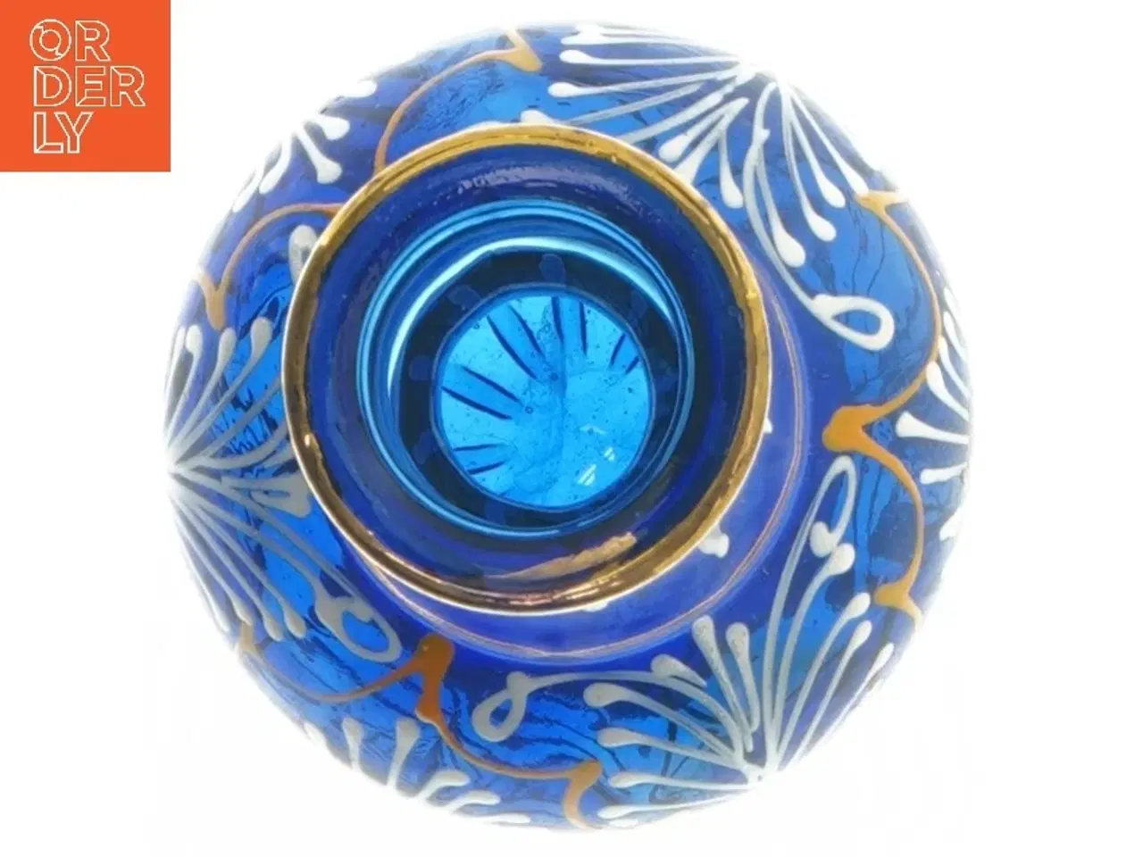 Billede 4 - Blå glasvase med dekorativt mønster (str. 15 cm)