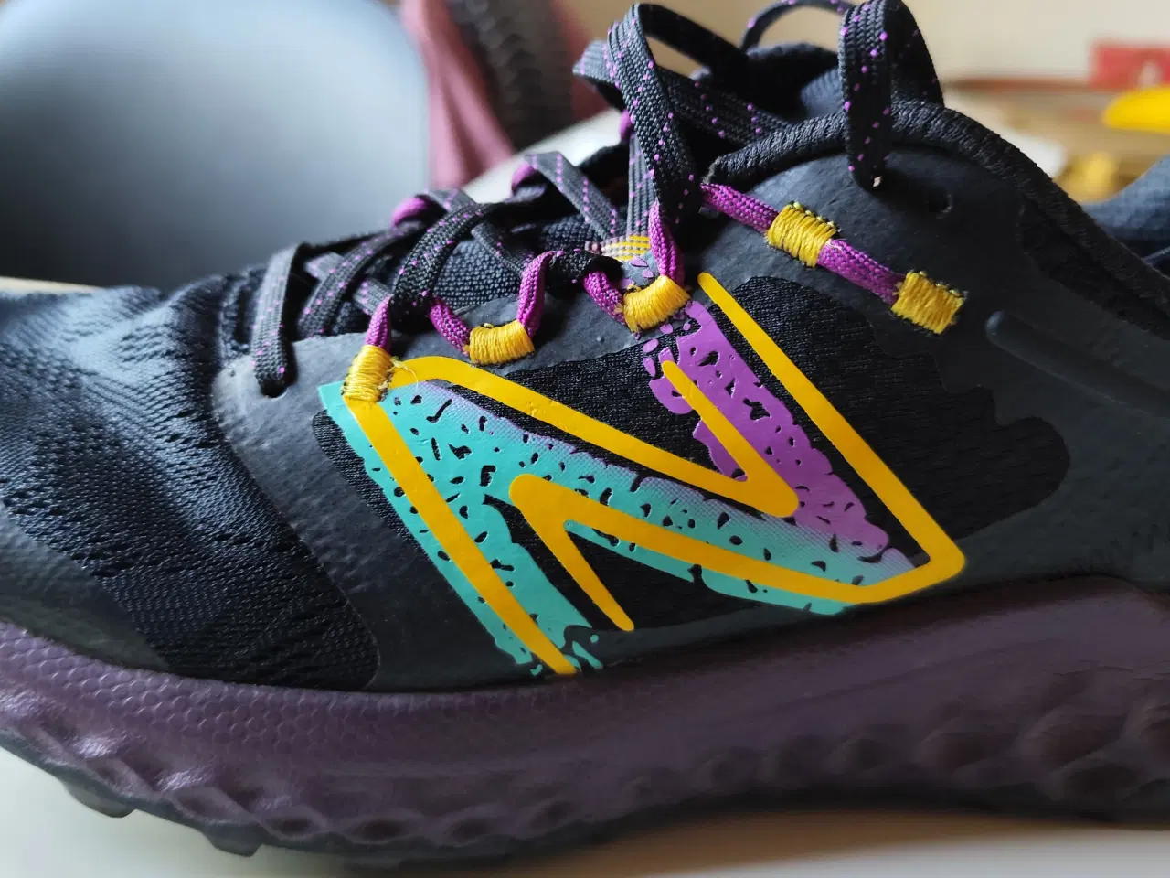 Billede 1 - Newbalance gummisko
