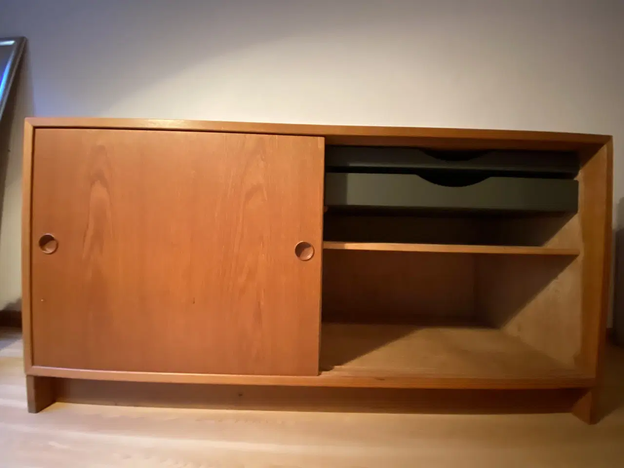 Billede 3 - Børge Mogense skab