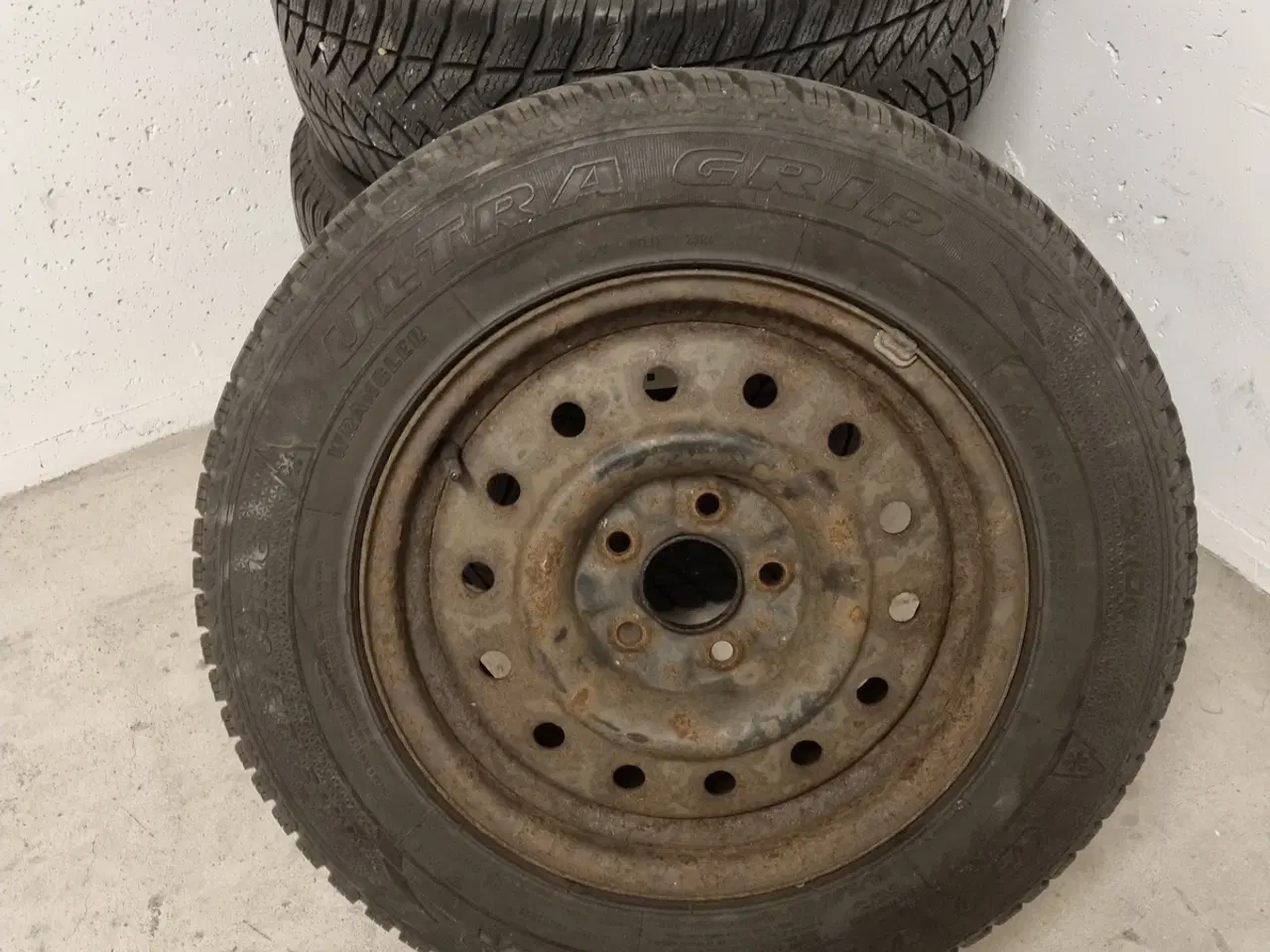 Billede 1 - Vinterdæk 4. stk. Goodyear Ultra Grip 215/65R14