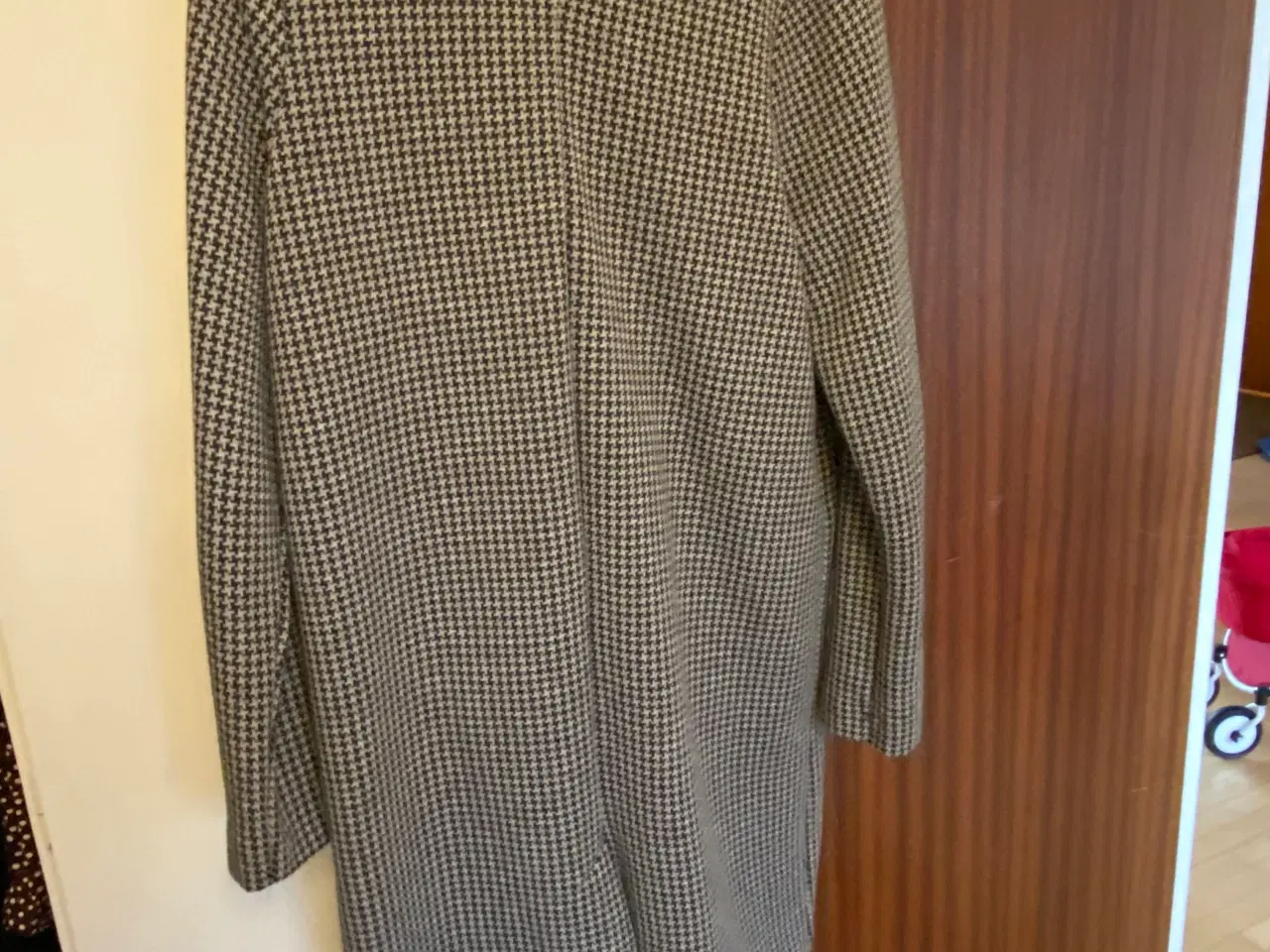 Billede 6 - Frakke i grå og sort 