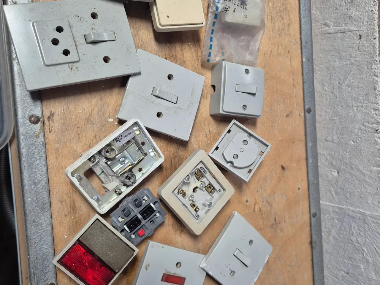 Billede 1 - Blandede EL artikler.